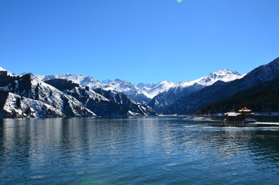 In xinjiang tianshan tianchi