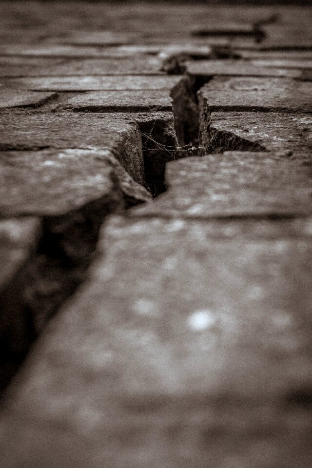 Stone masonry brick
