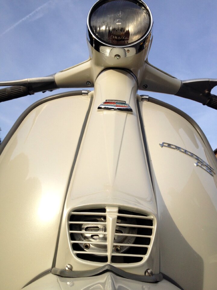 Scooter lambretta 125 front
