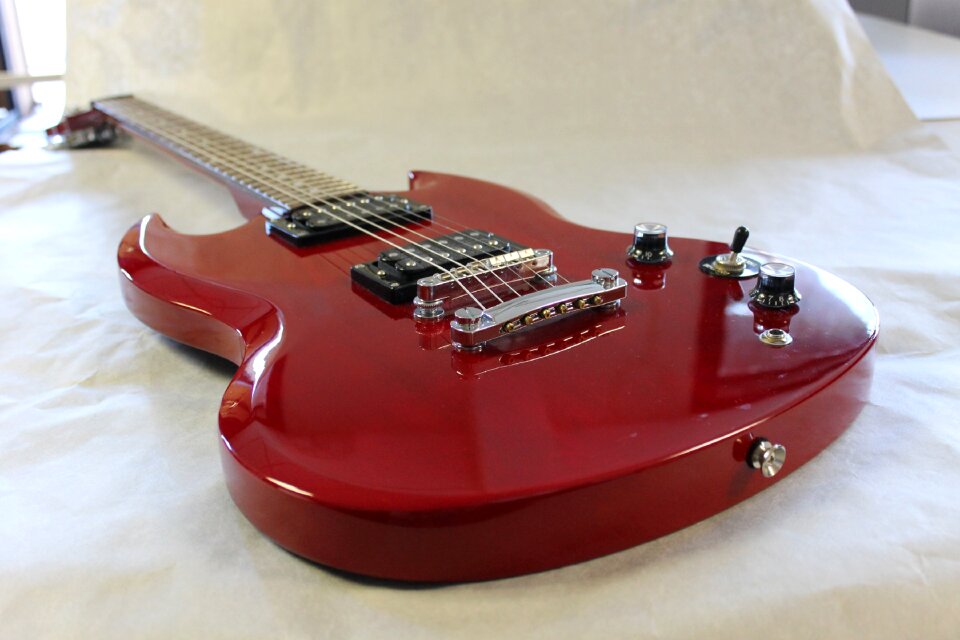 Electric music red
