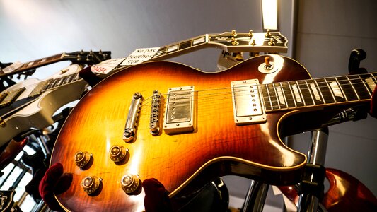 Guitar rock instrument