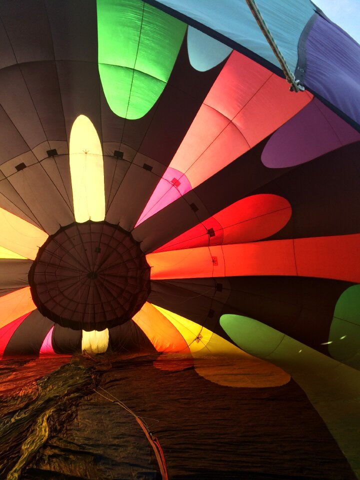 Summer balloon tunnel
