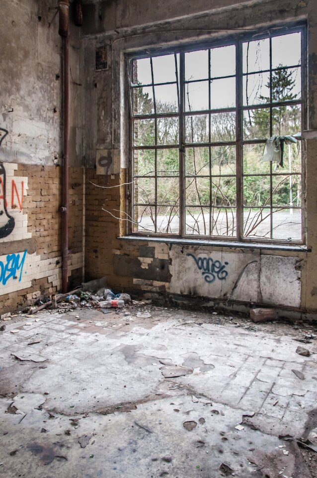 Old graffiti expired
