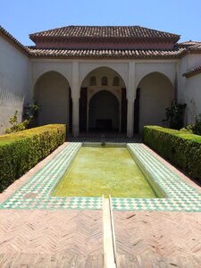 Fountain garden moorish