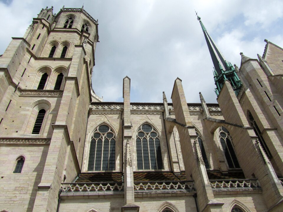 Church dijon perspective