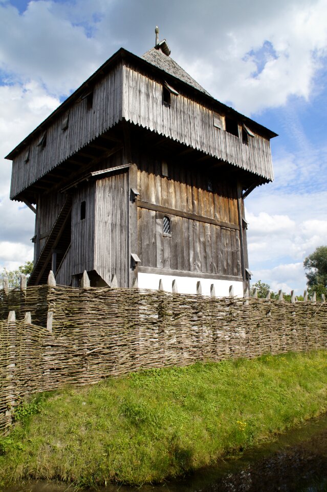 Lower needle middle ages wooden castle