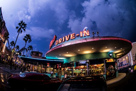 Thunder city neon