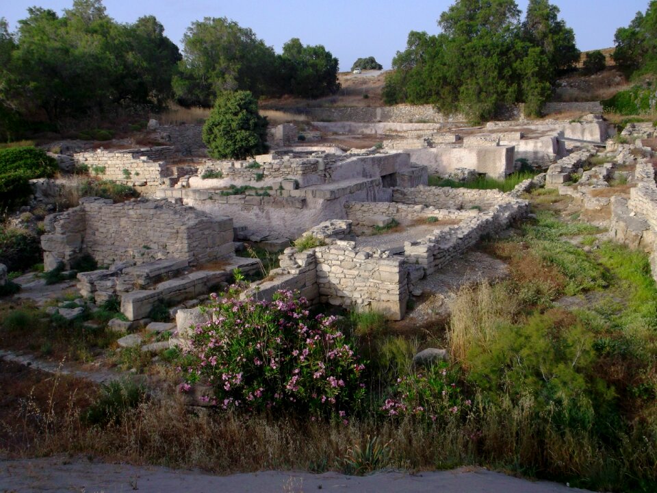 Crete ruins antique
