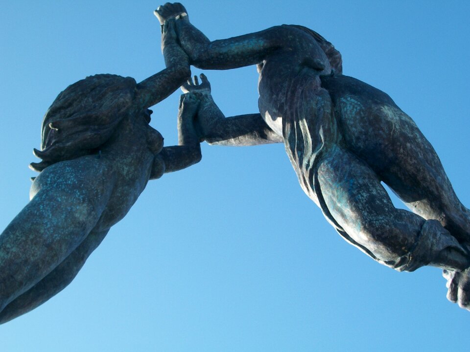 Playa del carmen union sculpture