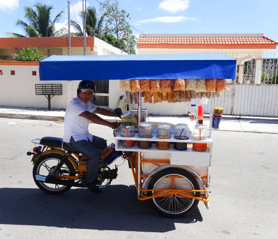 Seller scooter trader