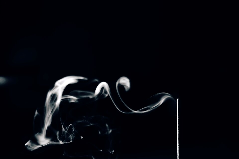 Flash black and white contrast