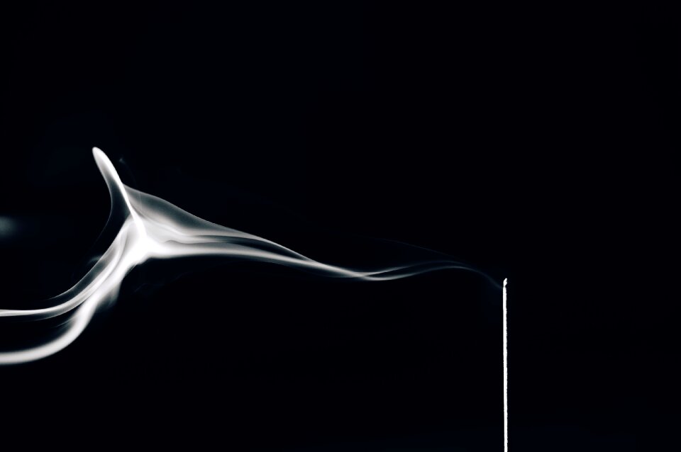 Flash black and white contrast