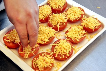 Mozzarella oven garnish