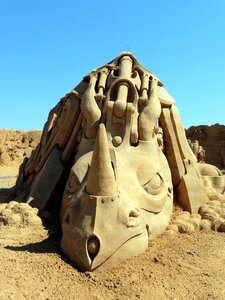 Sculpture festival sand