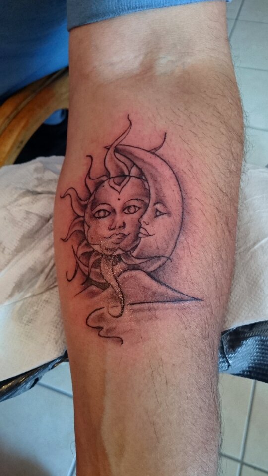 Moon hand