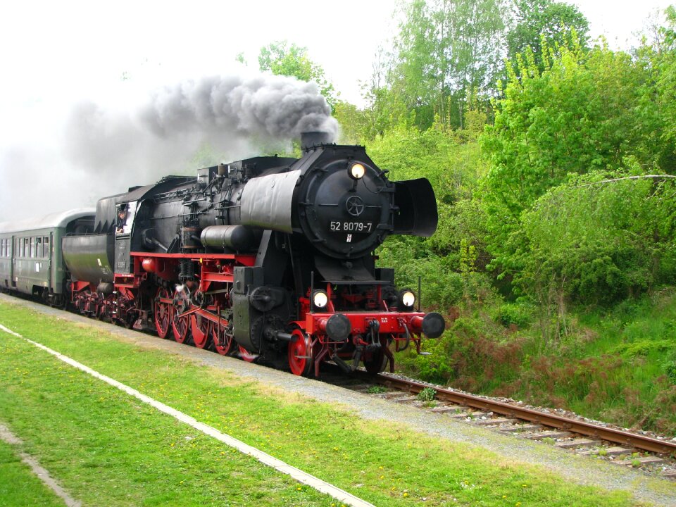 Br52 ore promising track railway