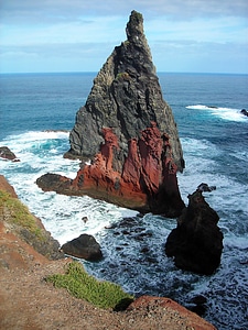 Ocean atlantic rock