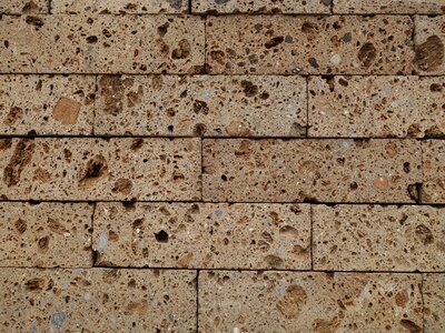 Wall stone wall unplastered
