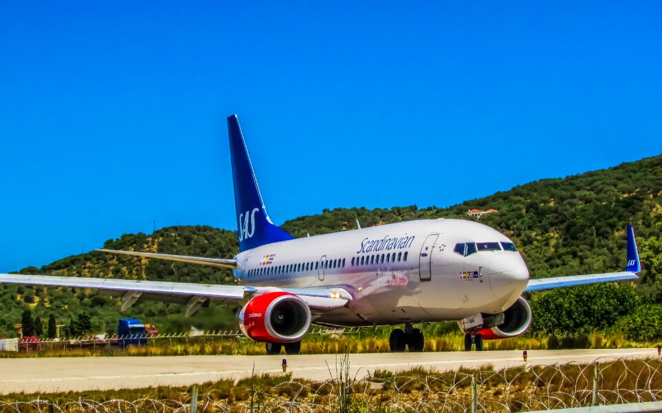 Airlines aircraft travel