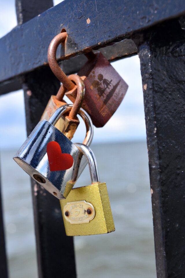 Symbols eternal love bridge lovers