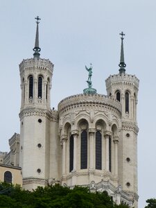 Basilica cathedral architecture