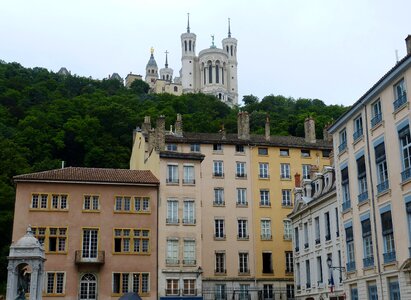 Space basilica mountain