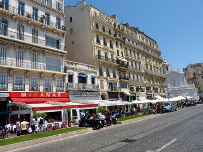 City south of france promenade photo