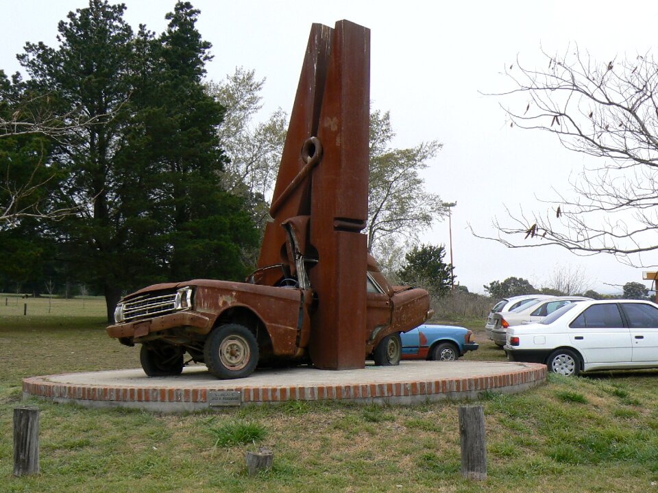 Awareness university tandil auto