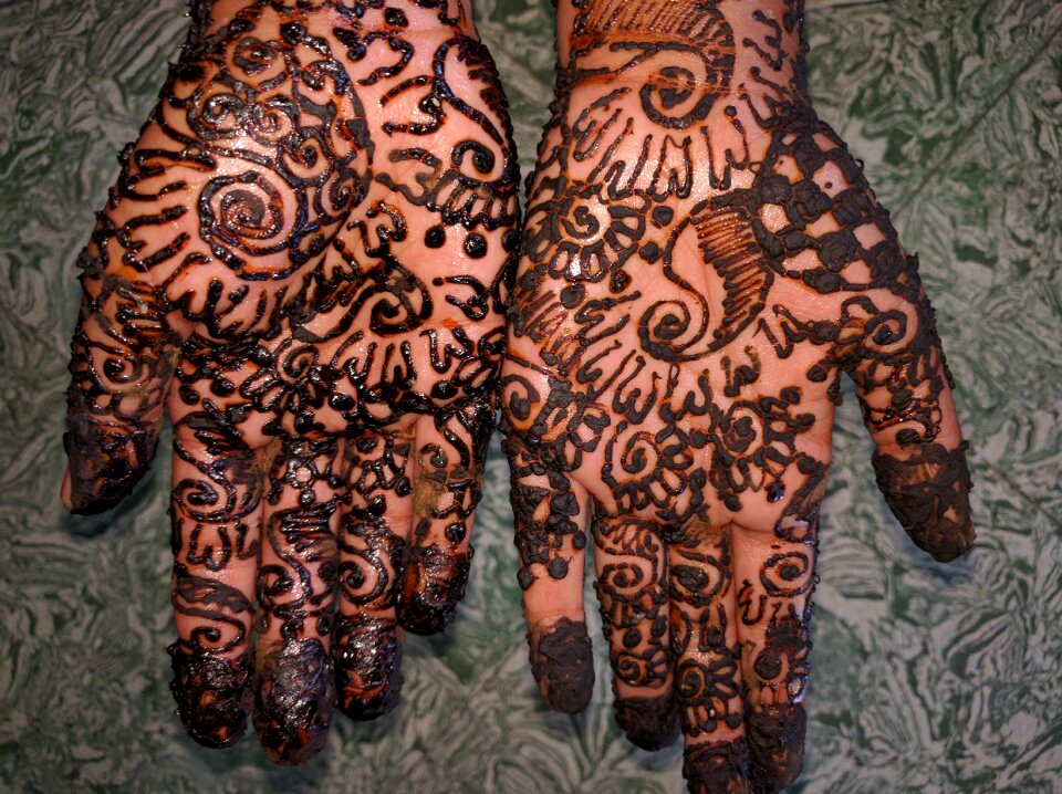 Henna indian tattoo bride