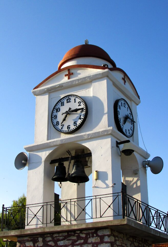 Clock church architecture