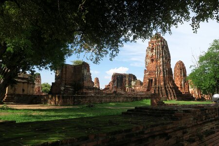 Buddha ruin old temple photo