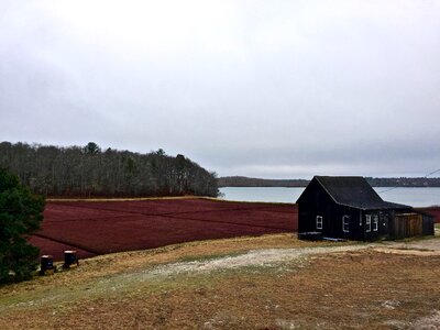 Old house sea red