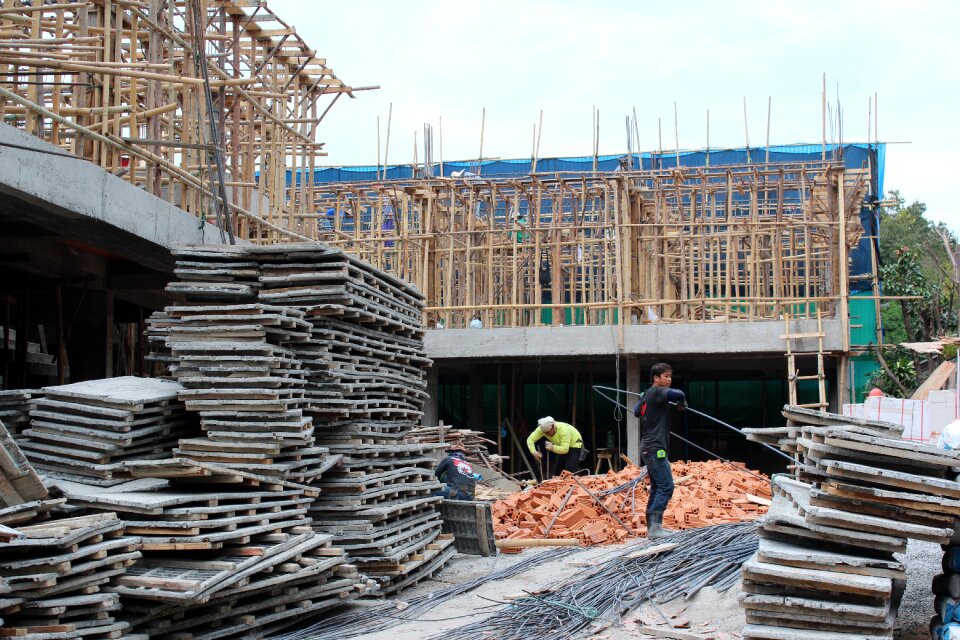 Construction work support scaffolding