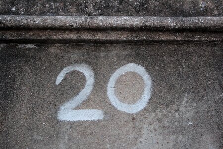 20 twenty wall