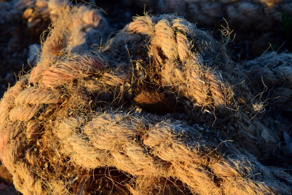 Knot woven knitting