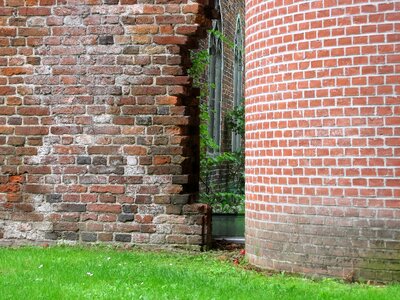 Monastery wall kloostertuin medieval