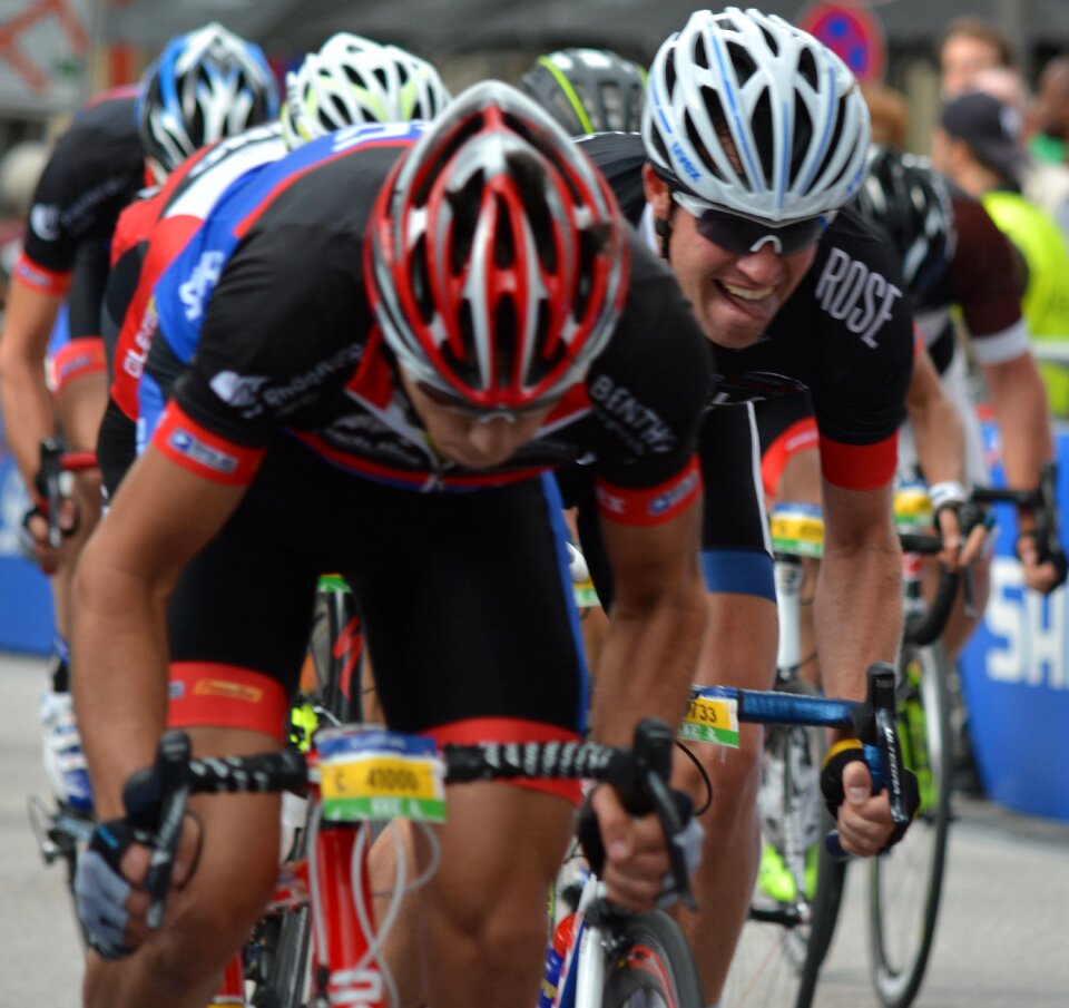 Cycling races viewers participant