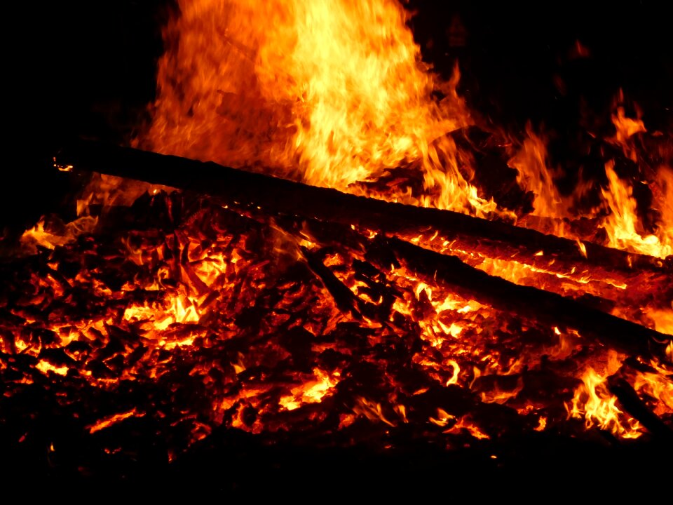 Campfire embers evolutionary
