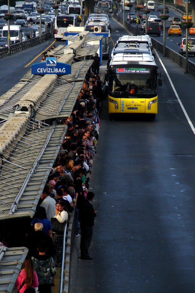 Bus the station waiting