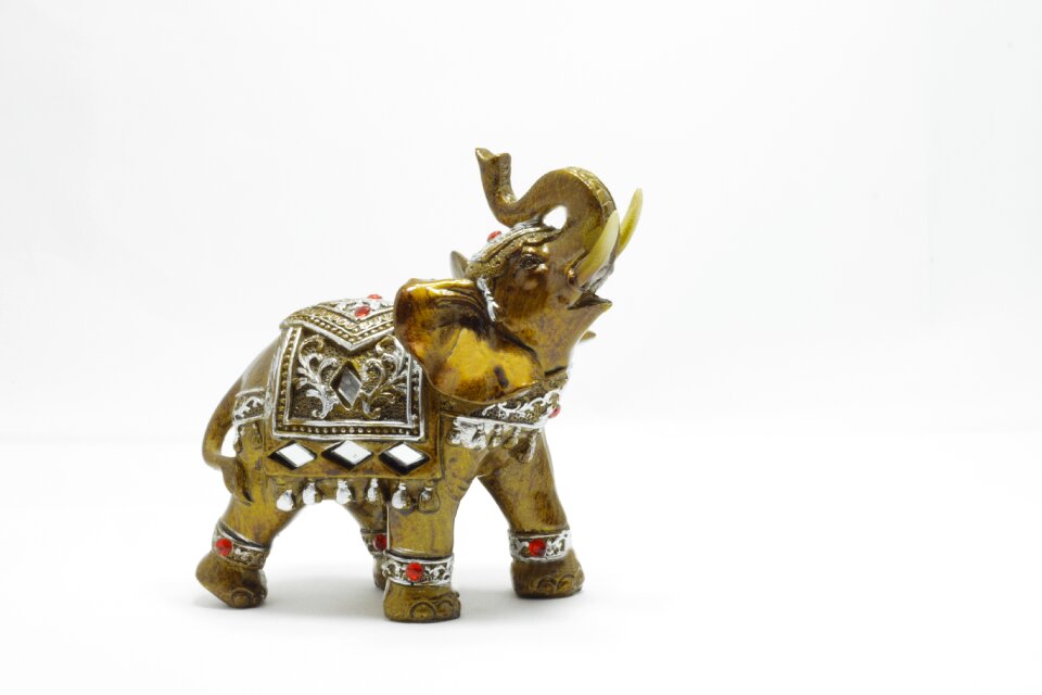 Elephant toy elephant statue