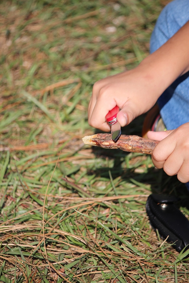 Outdoors cutting knife photo