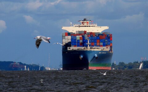 Elbe sea container ship photo
