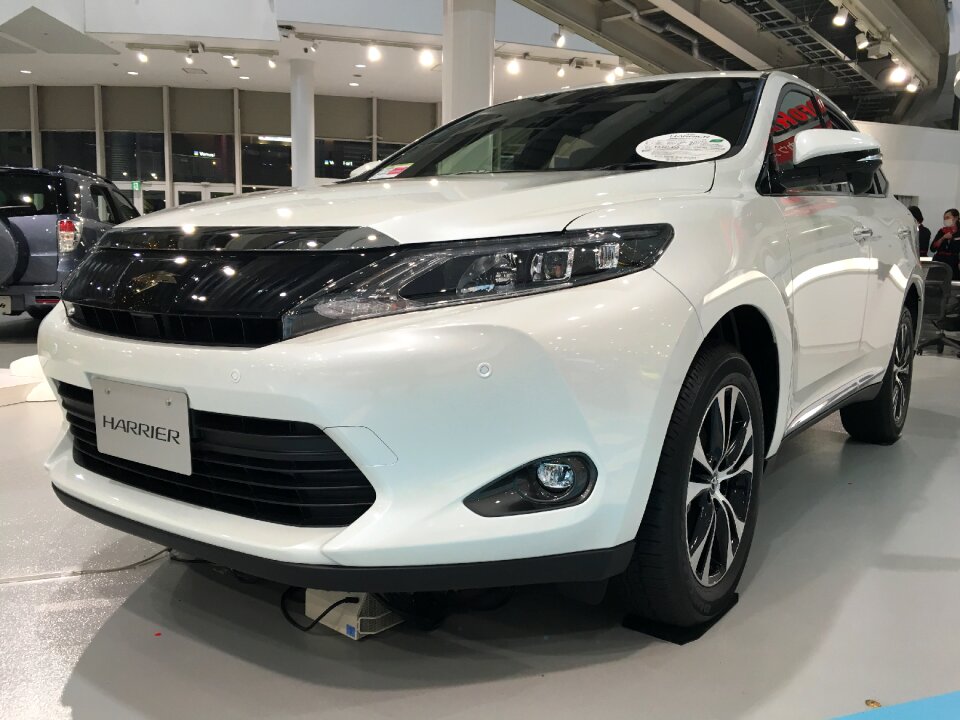 Toyota harrier harrior