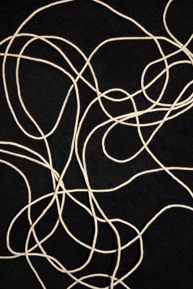 Mess white string