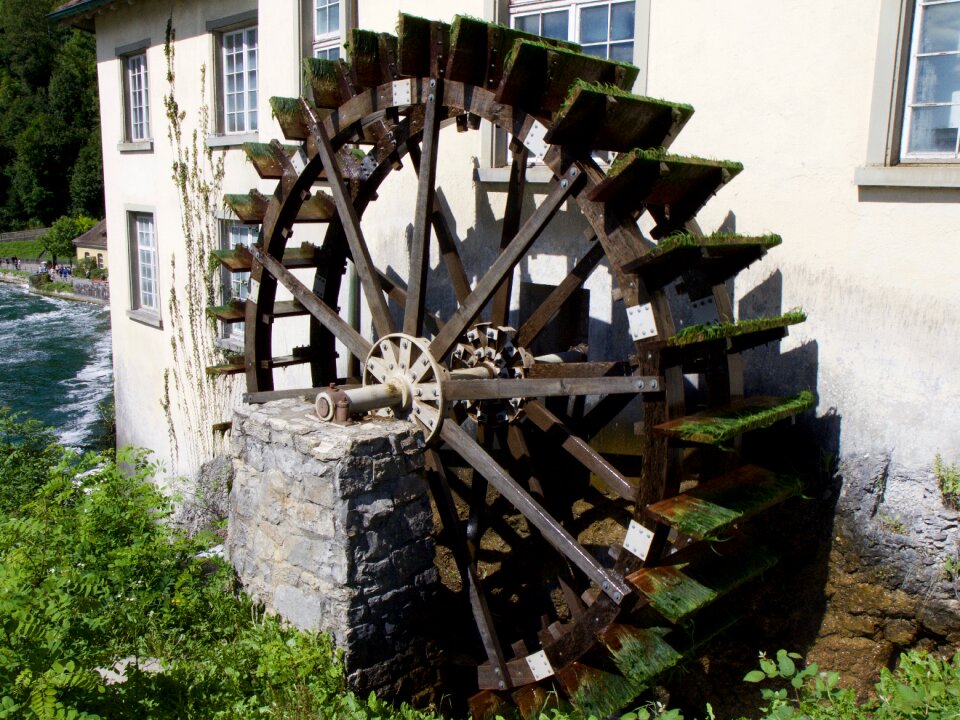 Wheel waterwheel old
