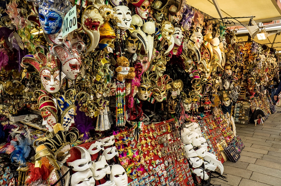 Souvenirs italy market
