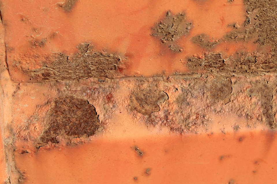 Rusted decay ailing