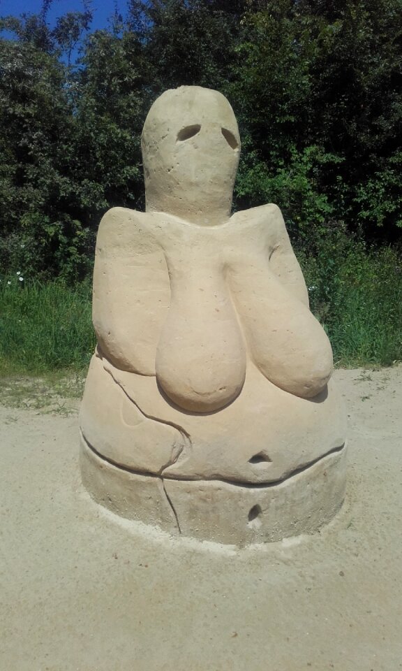 Work of art artist sand