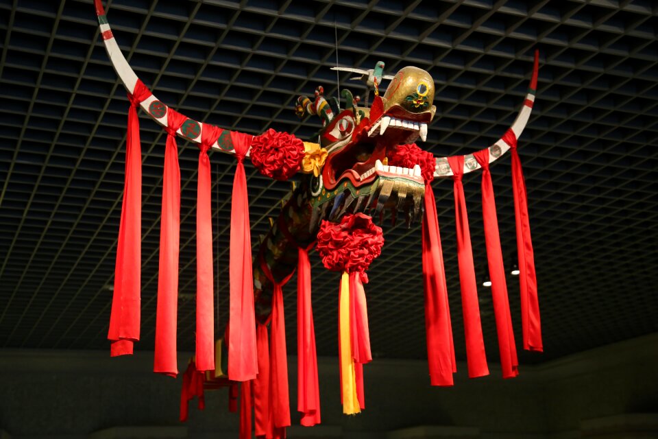 The chinese dragon red art