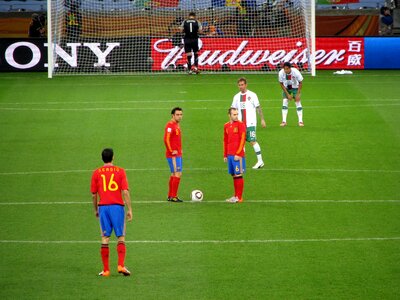 Iniesta xavi football